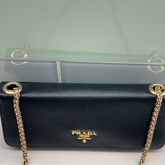 🖤Authentic Prada Saffiano Leather Wallet On Chain🖤 - Picture 3 of 13